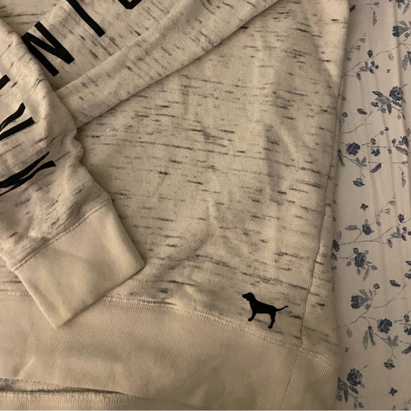 LOVE PINK cream pull over v-neck sweater - Picture 3 of 8